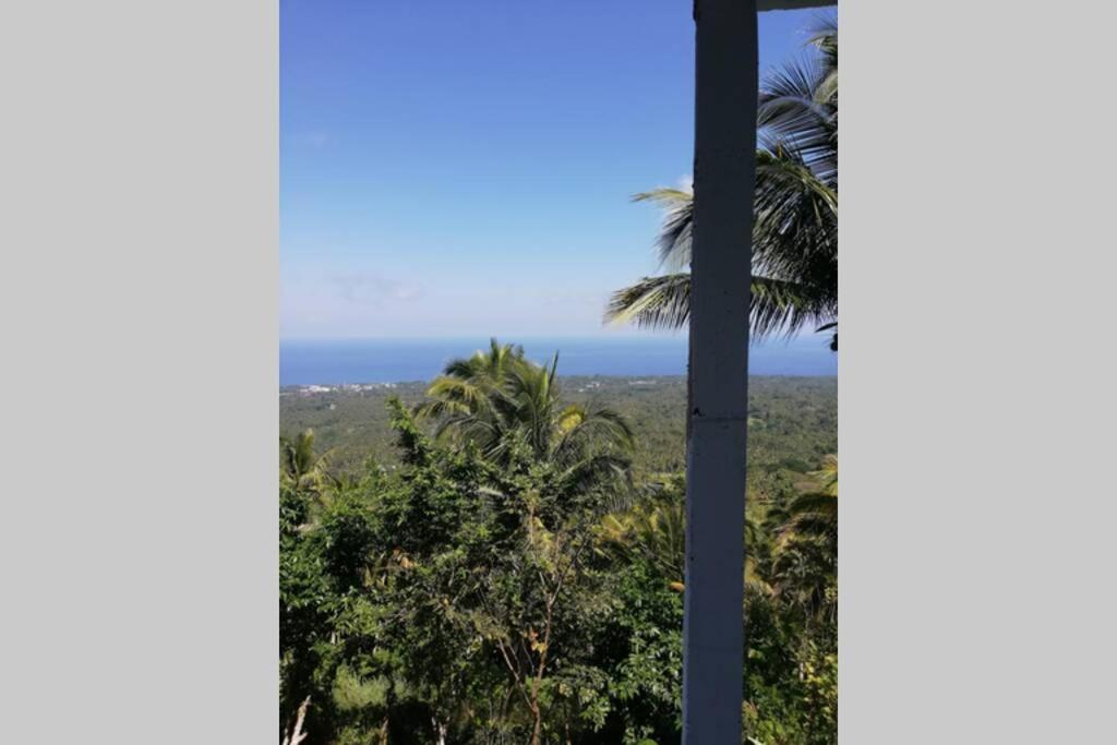 The Balcony Of The Camiguin Island Apartment Mambajao Ngoại thất bức ảnh